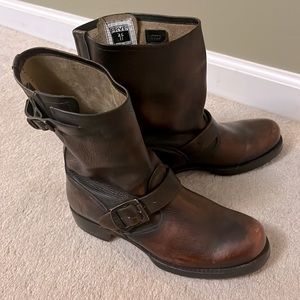 Frye Veronica Short leather boots - women’s size 7
